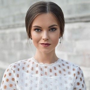 Meet your Posher, Isadore